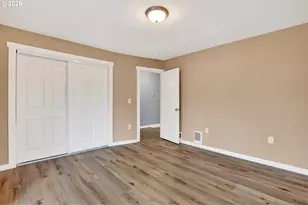 8944 N Clarendon Ave, Portland, OR 97203 - Photo 27