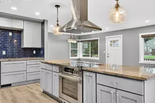 8944 N Clarendon Ave, Portland, OR 97203 - Photo 17