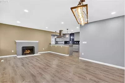 8944 N Clarendon Ave, Portland, OR 97203 - Photo 7