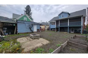 523 SE Rice Ave, Roseburg, OR 97470 - Photo 37