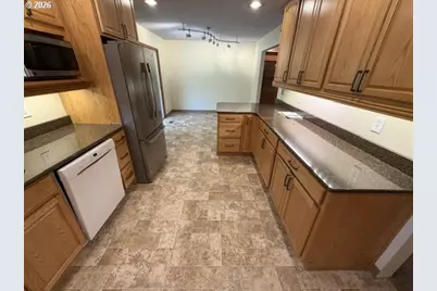 8808 NE 82nd St, Vancouver, WA 98662 - Photo 3