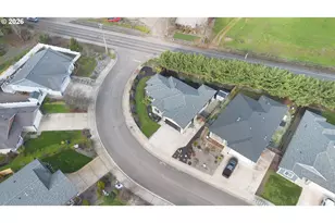 211 SE Woody Ct, Myrtle Creek, OR 97457 - Photo 43