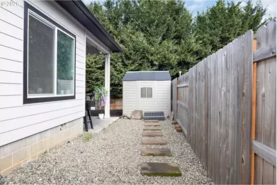 211 SE Woody Ct, Myrtle Creek, OR 97457 - Photo 35