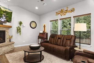 211 SE Woody Ct, Myrtle Creek, OR 97457 - Photo 7