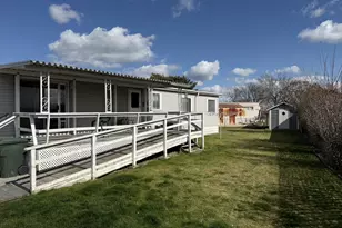 115 Alameda Ct, Umatilla, OR 97882 - Photo 3