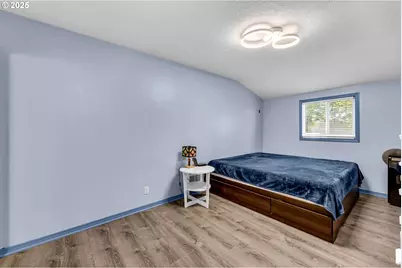 12312 NE Brazee St, Portland, OR 97230 - Photo 17