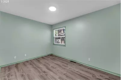 12312 NE Brazee St, Portland, OR 97230 - Photo 25