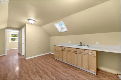 12312 NE Brazee St, Portland, OR 97230 - Photo 29