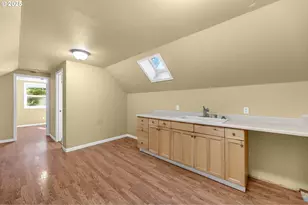 12312 NE Brazee St, Portland, OR 97230 - Photo 29