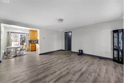 12312 NE Brazee St, Portland, OR 97230 - Photo 5