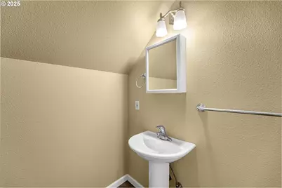 12312 NE Brazee St, Portland, OR 97230 - Photo 31