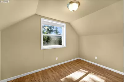 12312 NE Brazee St, Portland, OR 97230 - Photo 33
