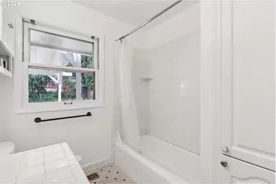 10910 SW 74th Ave, Portland, OR 97210 - Photo 15