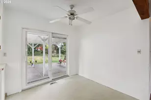 10910 SW 74th Ave, Portland, OR 97210 - Photo 7