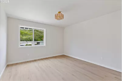 815 SW 13th St #3, Newport, OR 97365 - Photo 21
