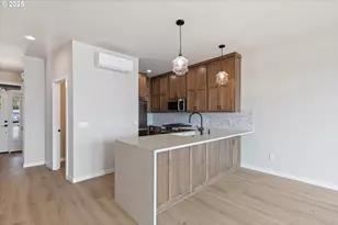 815 Southwest 13th Street, Newport, OR 97365 - Photo 5