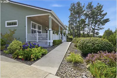 119 Shoreline Dr, Florence, OR 97439 - Photo 3