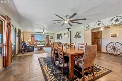 3068 SW Reif Rd, Powell Butte, OR 97753 - Photo 5