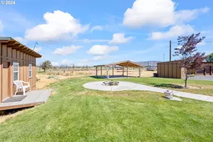 3068 SW Reif Rd, Powell Butte, OR 97753 - Photo 27