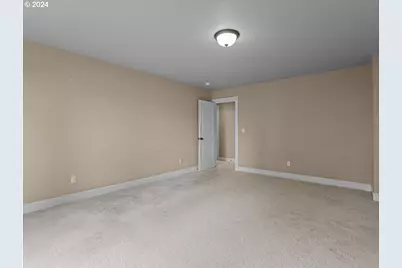 10932 SE Hilltop Ct, Happy Valley, OR 97086 - Photo 33