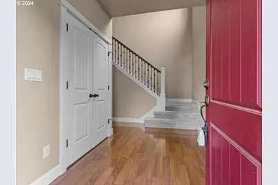 10932 SE Hilltop Ct, Happy Valley, OR 97086 - Photo 3