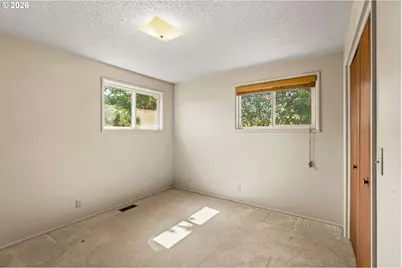 298 51st St, Springfield, OR 97478 - Photo 11