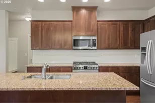 4007 NE Tacoma Ct, Camas, WA 98607 - Photo 9