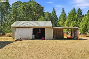 23118 Warthen Rd, Elmira, OR 97437 - Photo 31