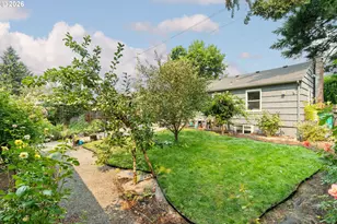 10520 SE Holgate Blvd, Portland, OR 97266 - Photo 39