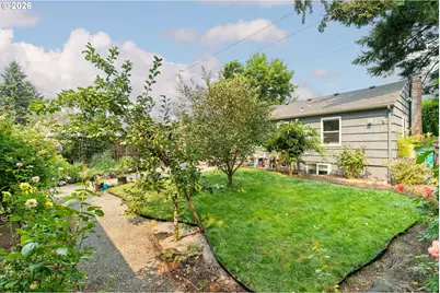 10520 SE Holgate Blvd, Portland, OR 97266 - Photo 45
