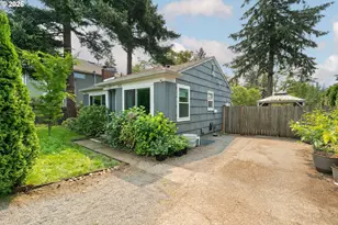 10520 SE Holgate Blvd, Portland, OR 97266 - Photo 3