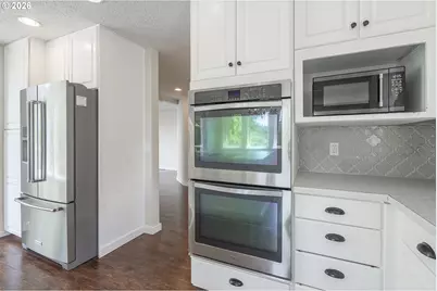 2380 Emmett Dr NW, Salem, OR 97304 - Photo 9