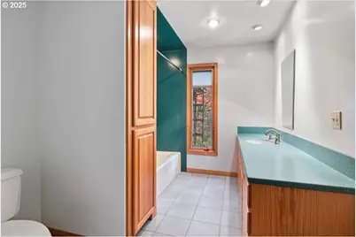 17815 NE Courtney Rd, Newberg, OR 97132 - Photo 11