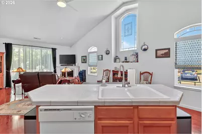 21799 NE Larkspur Ln, Fairview, OR 97024 - Photo 17