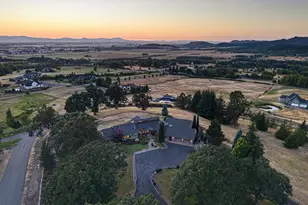 90849 Coburghills Dr, Eugene, OR 97408 - Photo 45