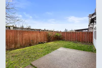 827 NW 1st Ave, Canby, OR 97013 - Photo 31