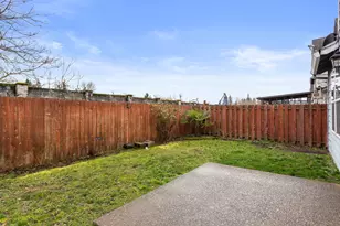 827 NW 1st Ave, Canby, OR 97013 - Photo 31