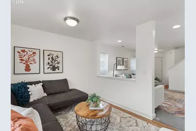 827 NW 1st Ave, Canby, OR 97013 - Photo 9