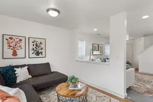 827 NW 1st Ave, Canby, OR 97013 - Photo 9