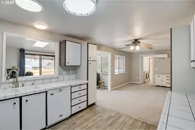 1228 NW Westridge St, Vancouver, WA 98665 - Photo 11