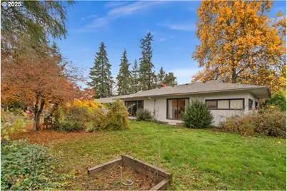 12602 NE Fry Rd, Aurora, OR 97002 - Photo 31