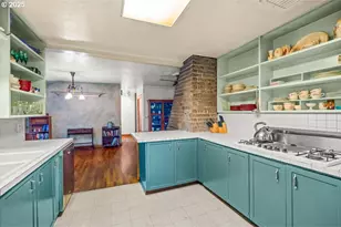 12602 NE Fry Rd, Aurora, OR 97002 - Photo 15