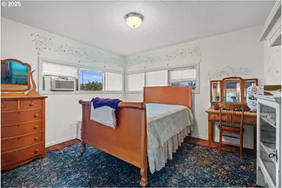 12602 NE Fry Rd, Aurora, OR 97002 - Photo 25