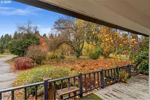 12602 NE Fry Rd, Aurora, OR 97002 - Photo 7