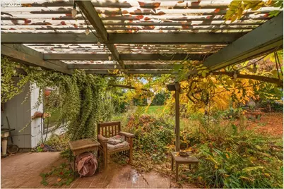 12602 NE Fry Rd, Aurora, OR 97002 - Photo 33