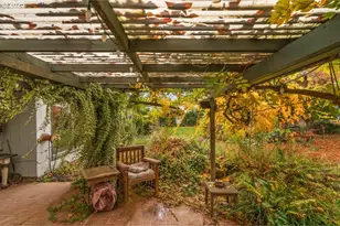 12602 NE Fry Rd, Aurora, OR 97002 - Photo 33