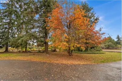 12602 NE Fry Rd, Aurora, OR 97002 - Photo 39