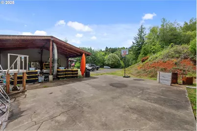 63562 Daniels Creek Rd, Coos Bay, OR 97420 - Photo 13