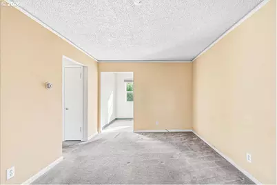 7404 NE Hassalo St, Portland, OR 97213 - Photo 13