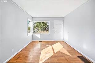7404 NE Hassalo St, Portland, OR 97213 - Photo 5
